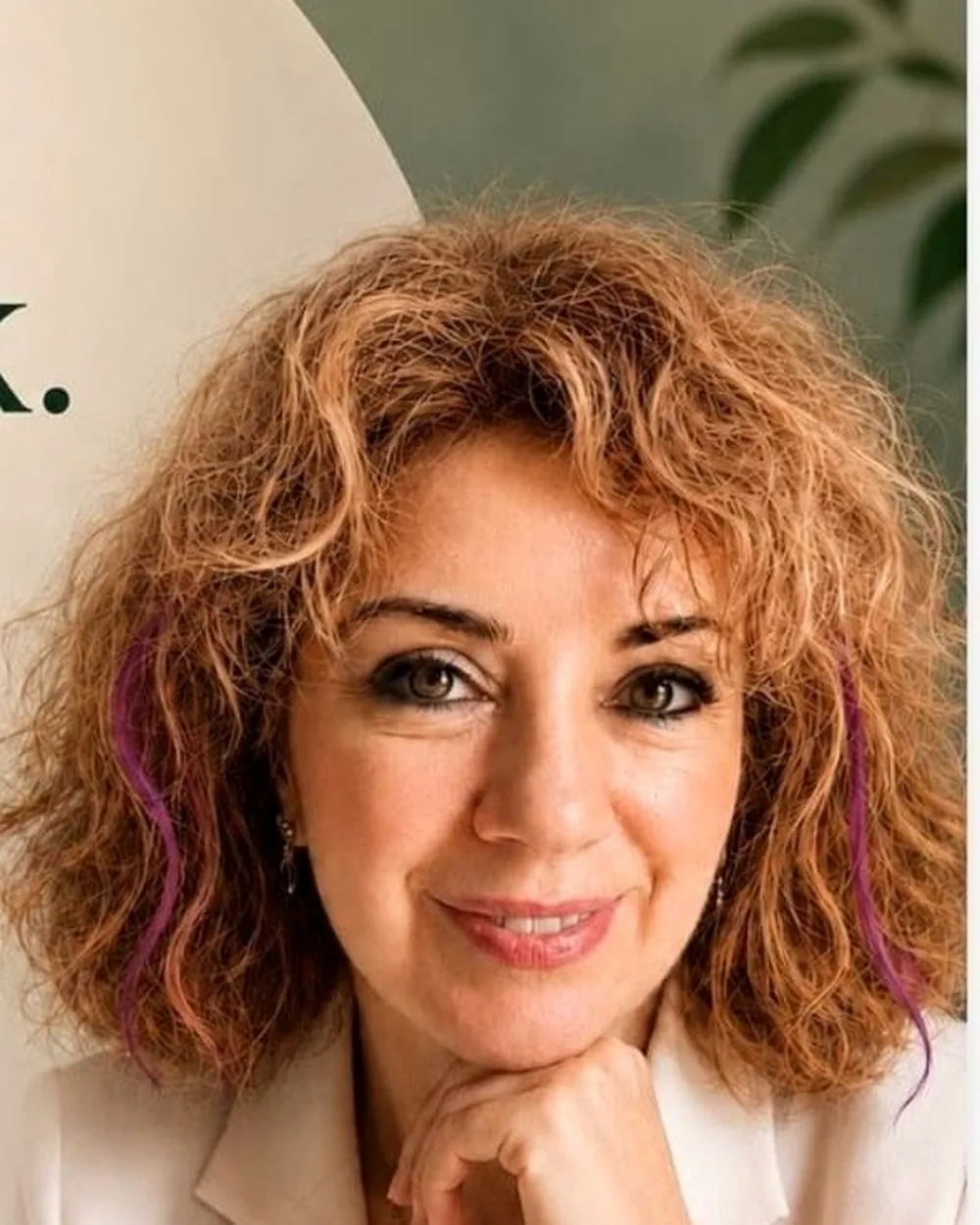 Özge Özcan Uyanık portresi
